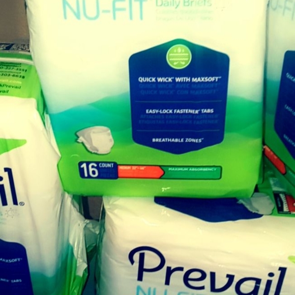 Men's medium incontinent diapers - Picture 3 of 3